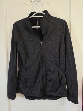 Women’s Black Patterned Zip-Front Jacket